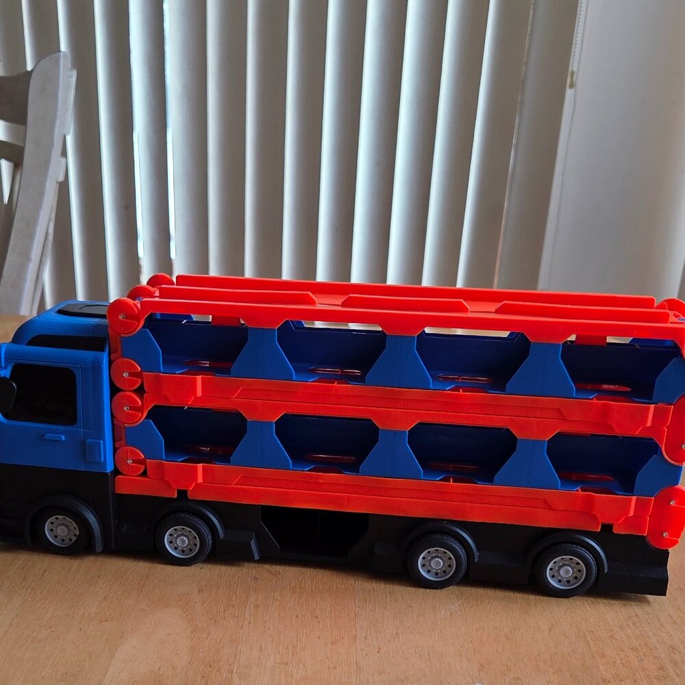Turbocharge Carrier Truck with 15 Hot Wheel Cars (63)